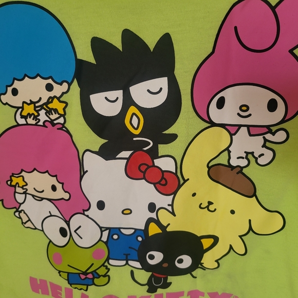 Hello Kitty & Friends Crop Top Tshirt - Picture 2 of 4